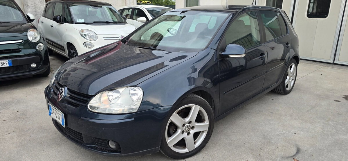 Volkswagen Golf 1.9 TDI DPF 5p. GT Sport (5)