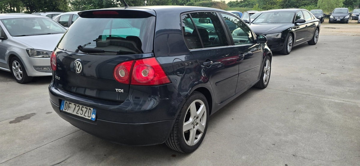Volkswagen Golf 1.9 TDI DPF 5p. GT Sport (6)