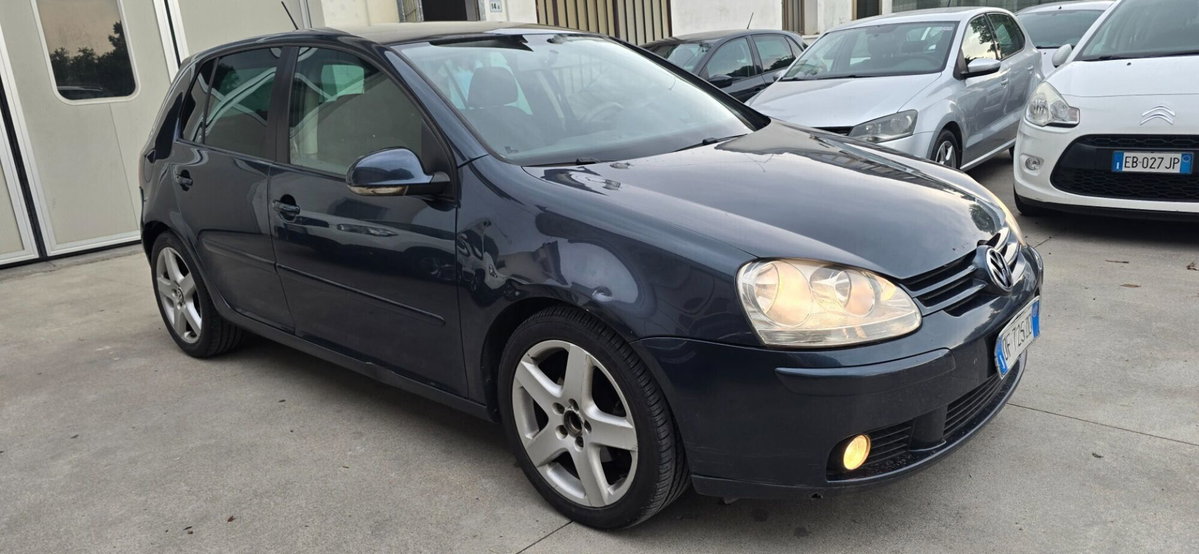 Volkswagen Golf 1.9 TDI DPF 5p. GT Sport (8)