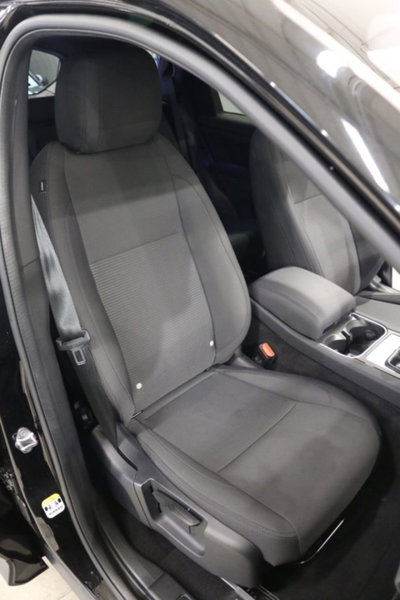 Land Rover Discovery Sport 2.0 eD4 163 CV 2WD R-Dynamic S (11)