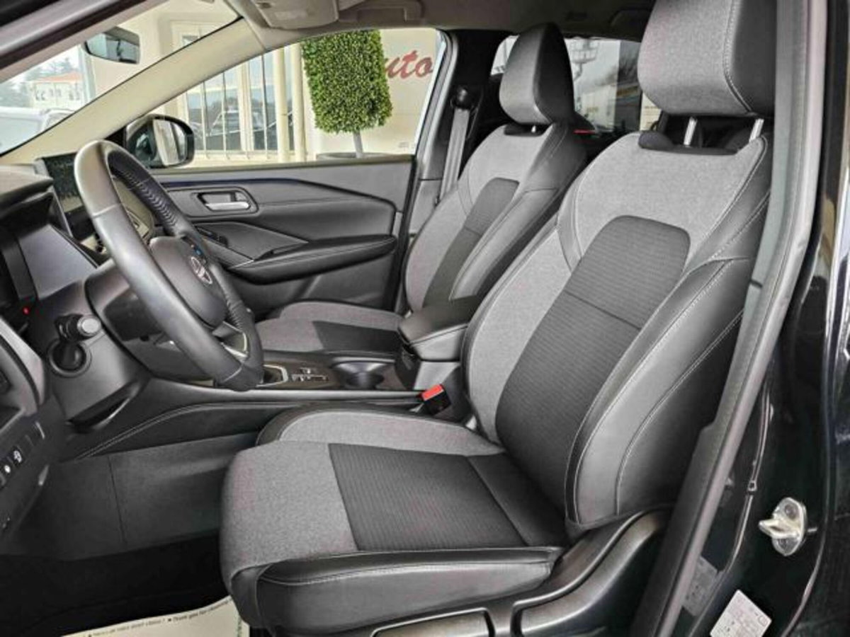 Nissan Qashqai 1.3 mhev N-Connecta 2wd 140cv (11)