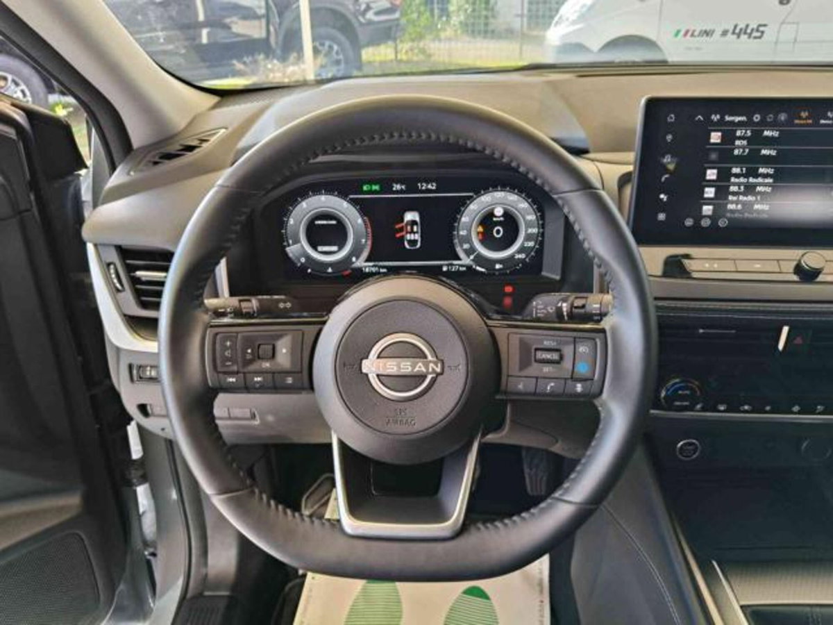 Nissan Qashqai 1.3 mhev N-Connecta 2wd 140cv (8)