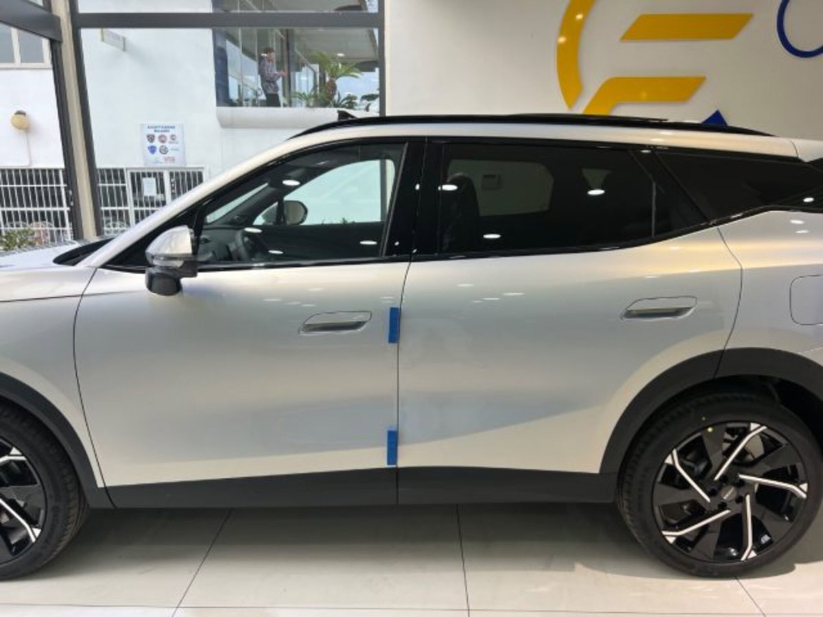Omoda Omoda 7 SHS-P 1.5 tgdi phev Premium (11)