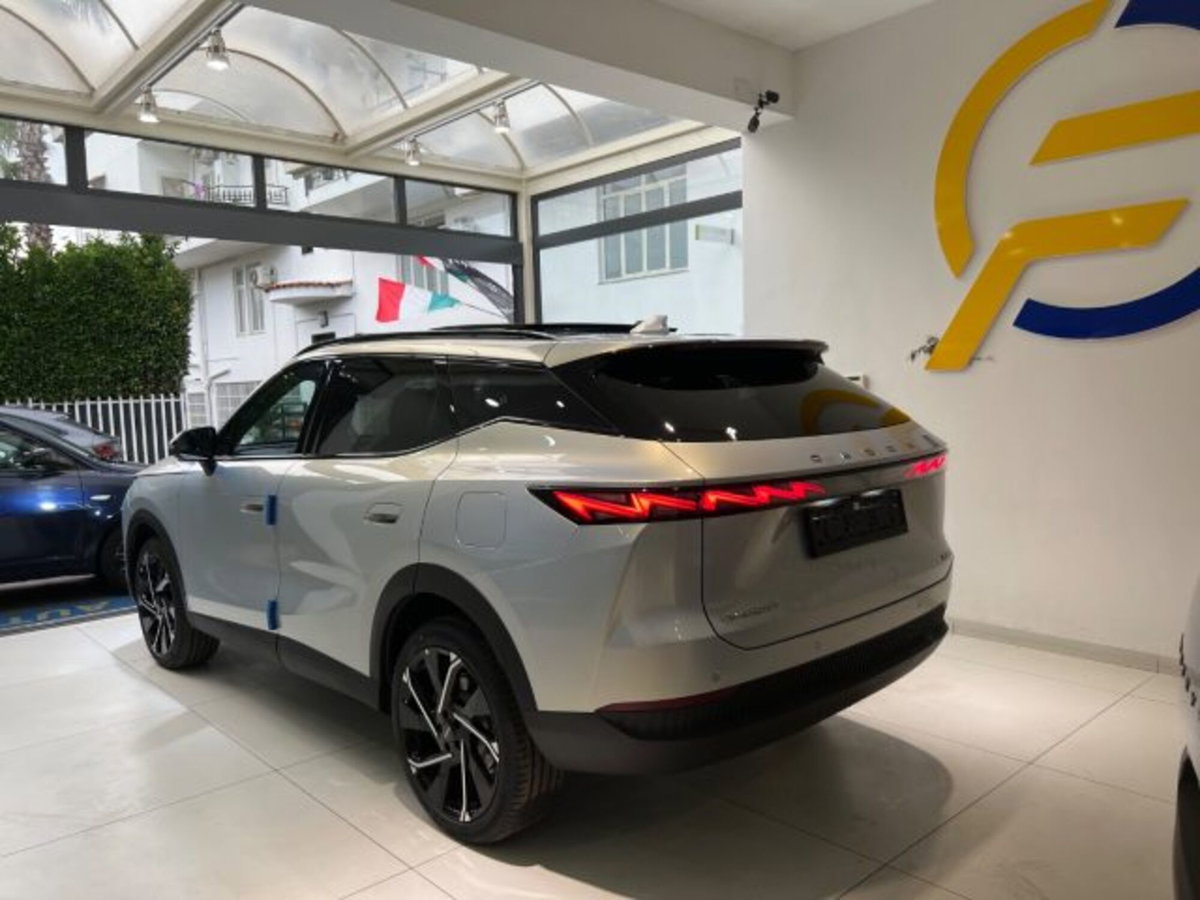 Omoda Omoda 7 SHS-P 1.5 tgdi phev Premium (14)