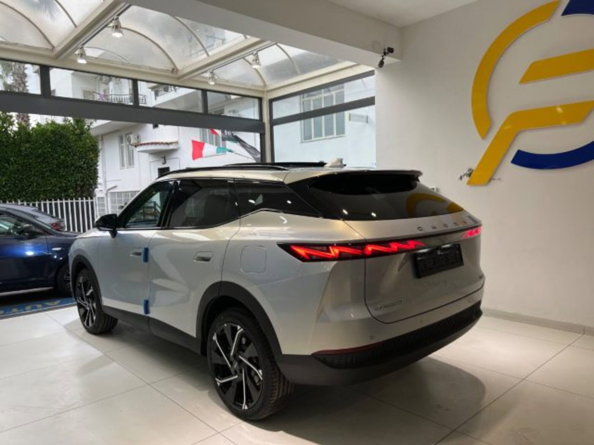 Omoda Omoda 7 SHS-P 1.5 tgdi phev Premium (15)