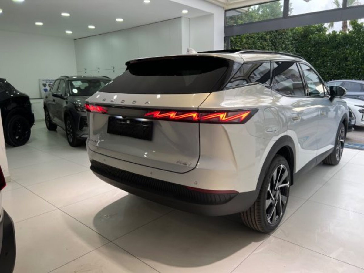 Omoda Omoda 7 SHS-P 1.5 tgdi phev Premium (19)