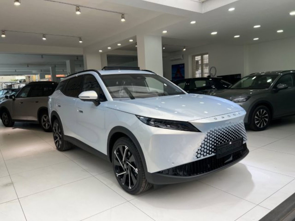 Omoda Omoda 7 SHS-P 1.5 tgdi phev Premium (7)