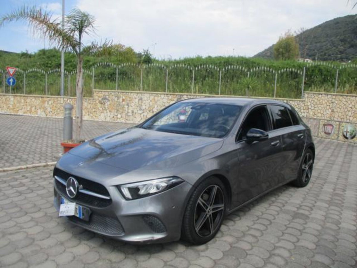 Mercedes-Benz Classe A Sedan 180 d Automatic 4p. Executive (2)