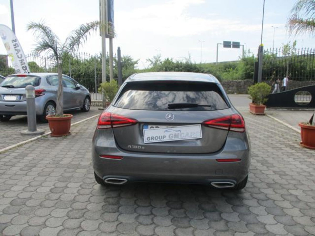 Mercedes-Benz Classe A Sedan 180 d Automatic 4p. Executive (8)