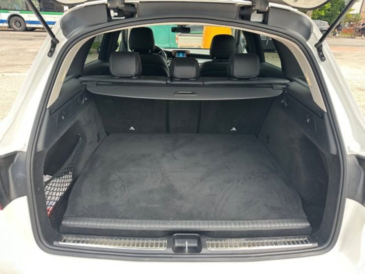 Mercedes-Benz GLC SUV 300 de 4Matic EQ-Power Premium (7)