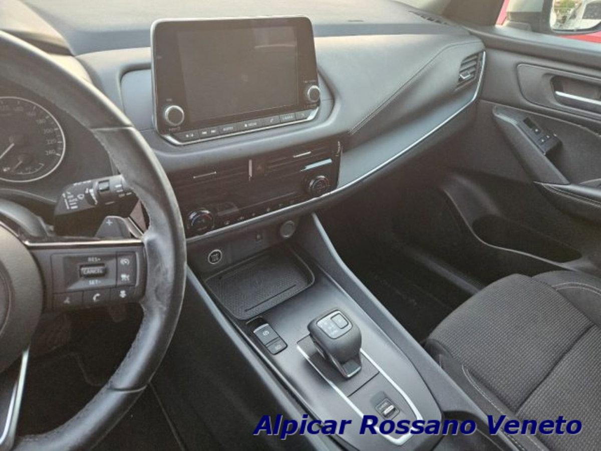 Nissan Qashqai MHEV 158 CV Xtronic Premiere Edition (8)