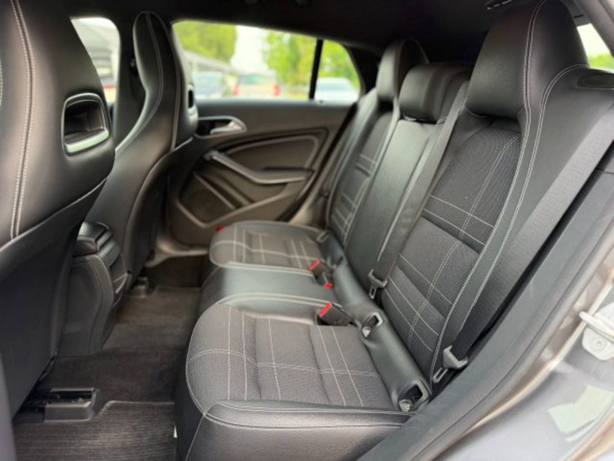 Mercedes-Benz CLA Shooting Brake 200 Sport (12)