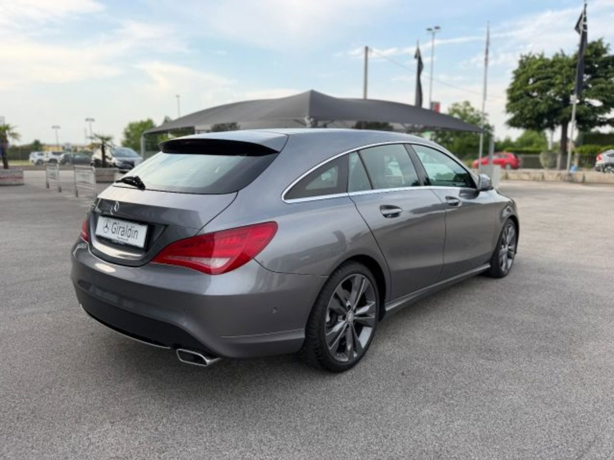Mercedes-Benz CLA Shooting Brake 200 Sport (14)