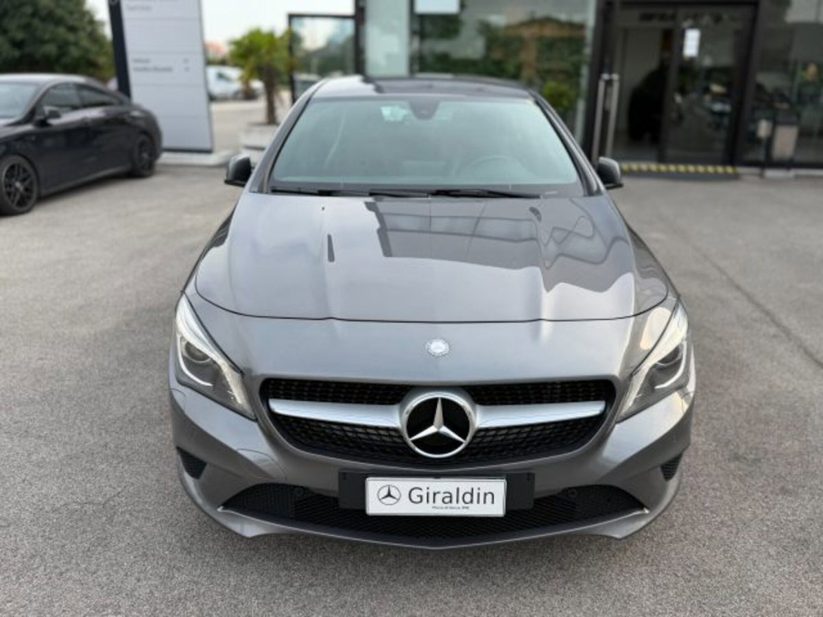 Mercedes-Benz CLA Shooting Brake 200 Sport (2)