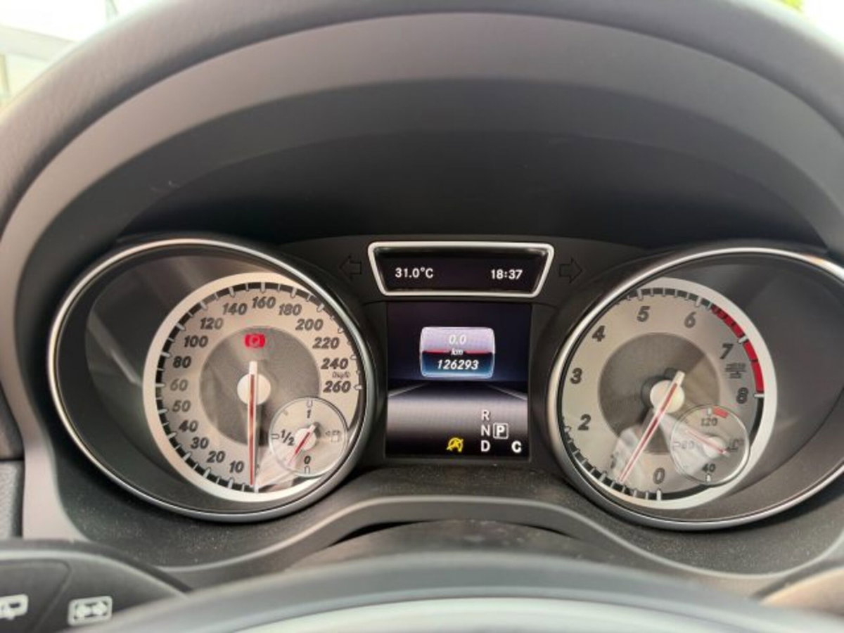 Mercedes-Benz CLA Shooting Brake 200 Sport (8)