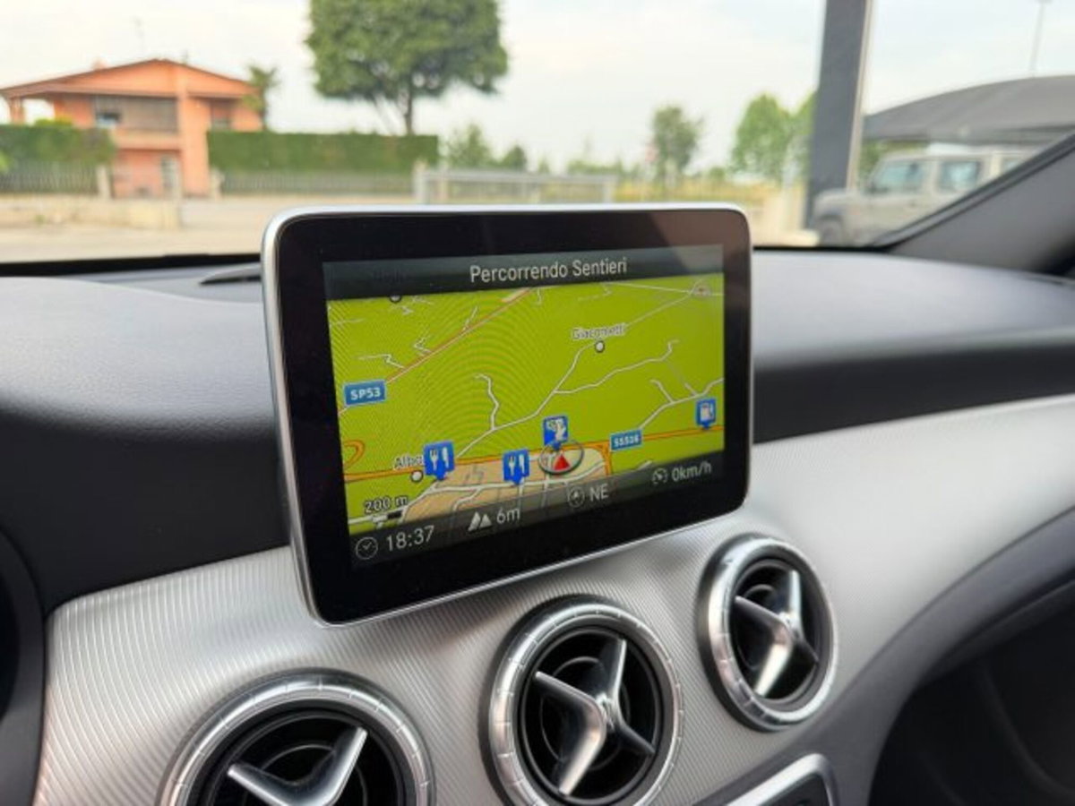 Mercedes-Benz CLA Shooting Brake 200 Sport (9)