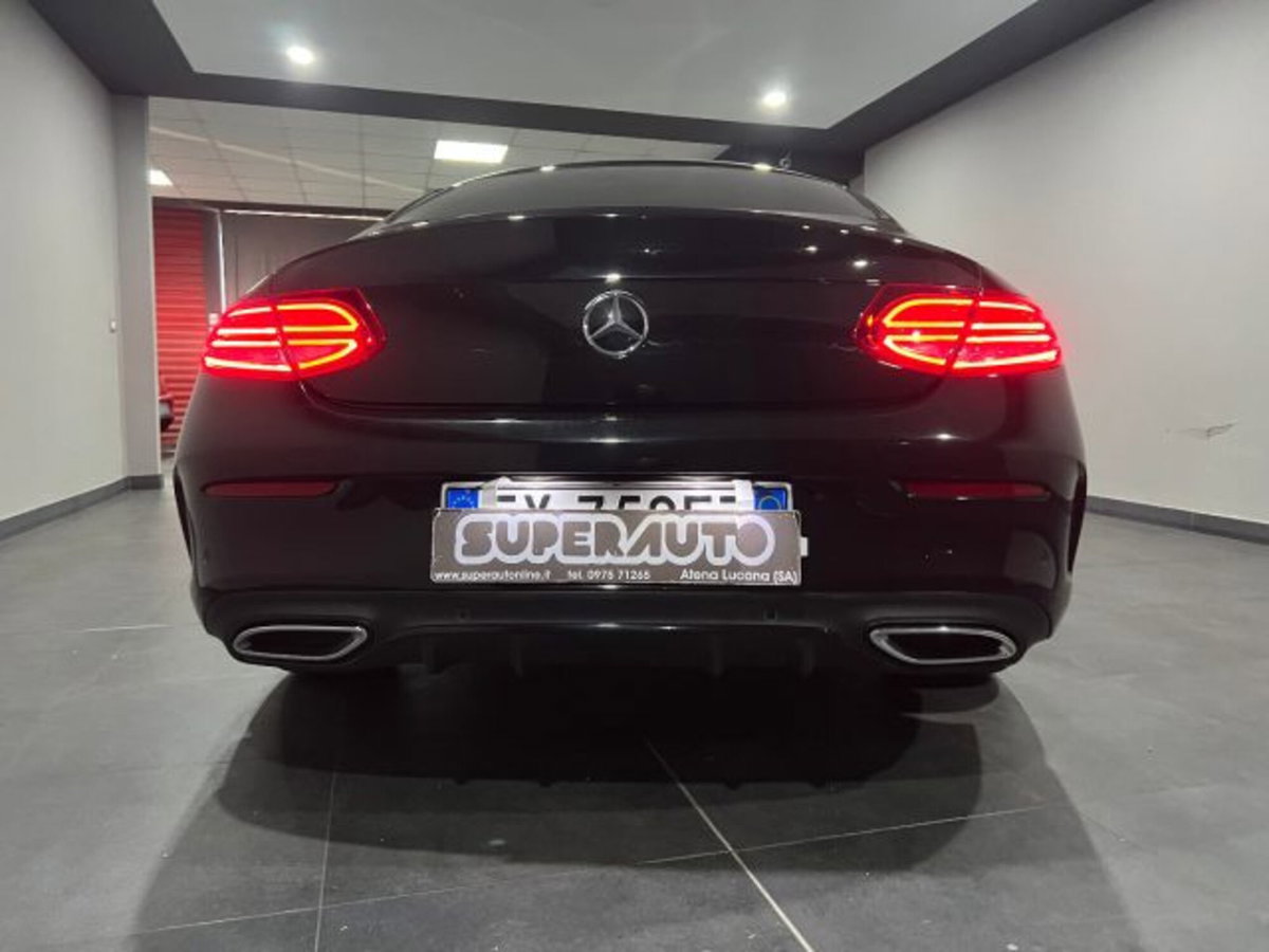 Mercedes-Benz Classe C Coupé 220 d Auto 4Matic Coupé Sport (4)