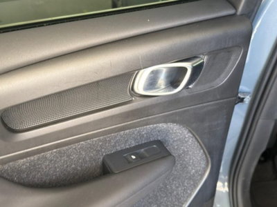 Volvo XC40 D3 AWD Geartronic Inscription (13)