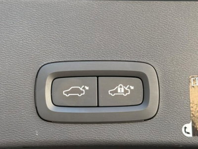 Volvo XC40 D3 AWD Geartronic Inscription (9)