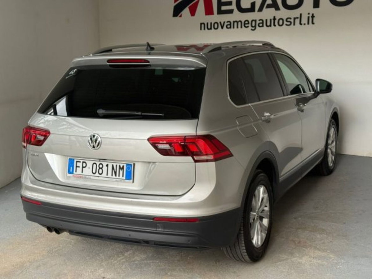 Volkswagen Tiguan 2.0 TDI SCR Business BlueMotion Technology (17)