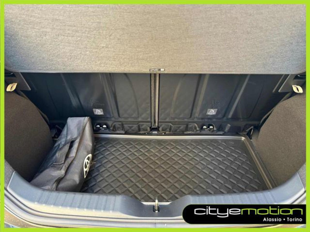 Toyota Aygo X 1.0 VVT-i 72 CV 5 porte Limited Air (16)
