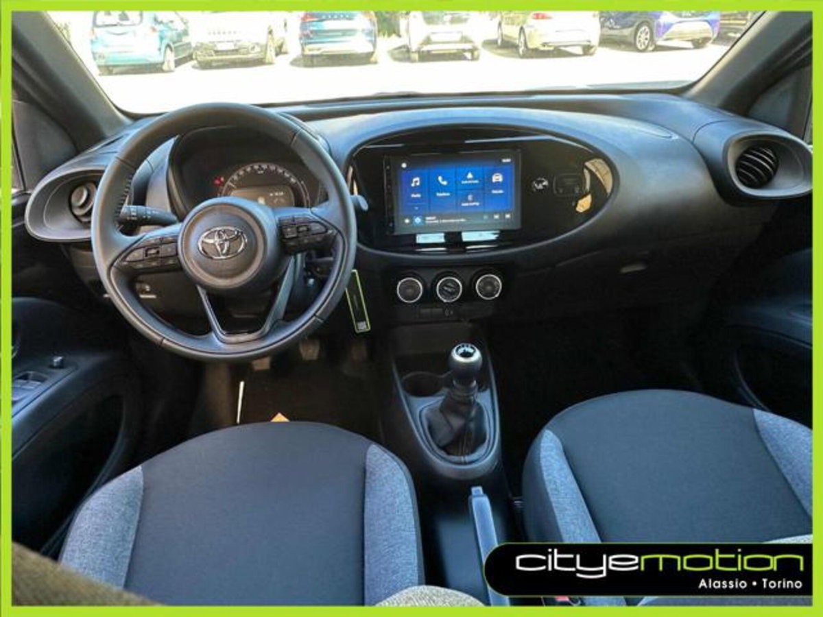 Toyota Aygo X 1.0 VVT-i 72 CV 5 porte Limited Air (17)