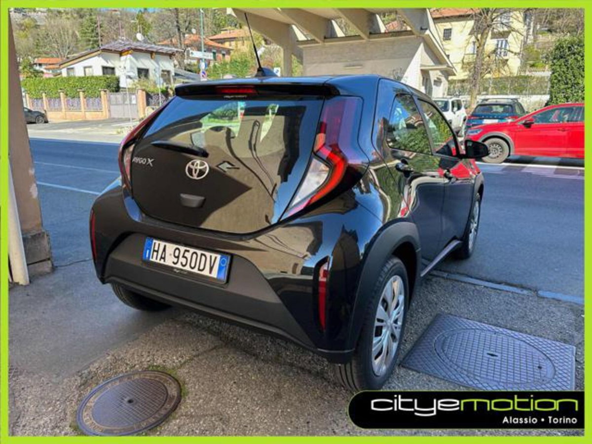Toyota Aygo X 1.0 VVT-i 72 CV 5 porte Limited Air (4)