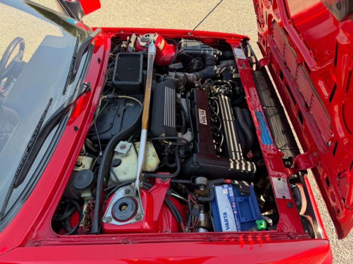 Lancia Delta turbo 16V HF integrale (15)