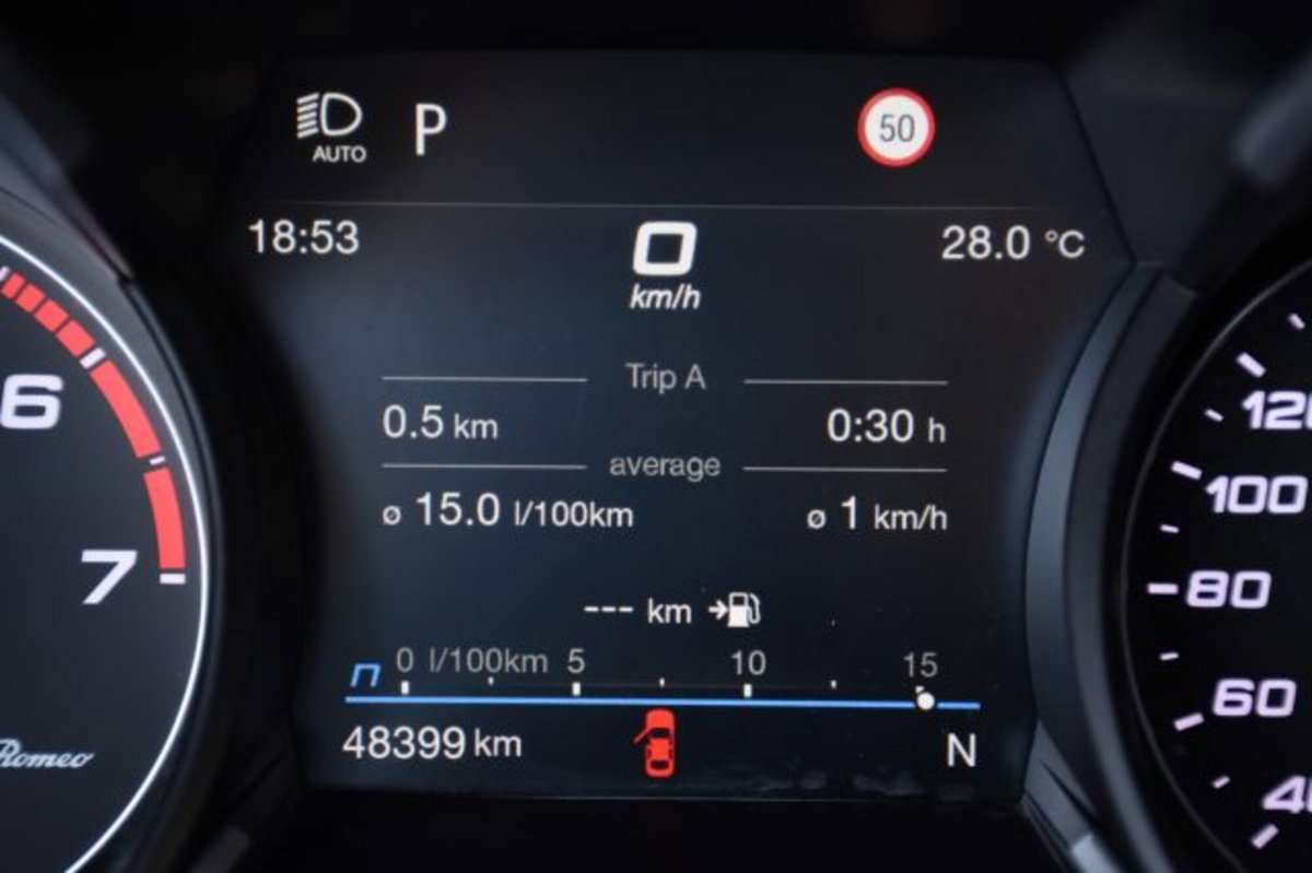 Alfa Romeo Stelvio Stelvio 2.0 Turbo 280 CV AT8 Q4 Veloce (9)