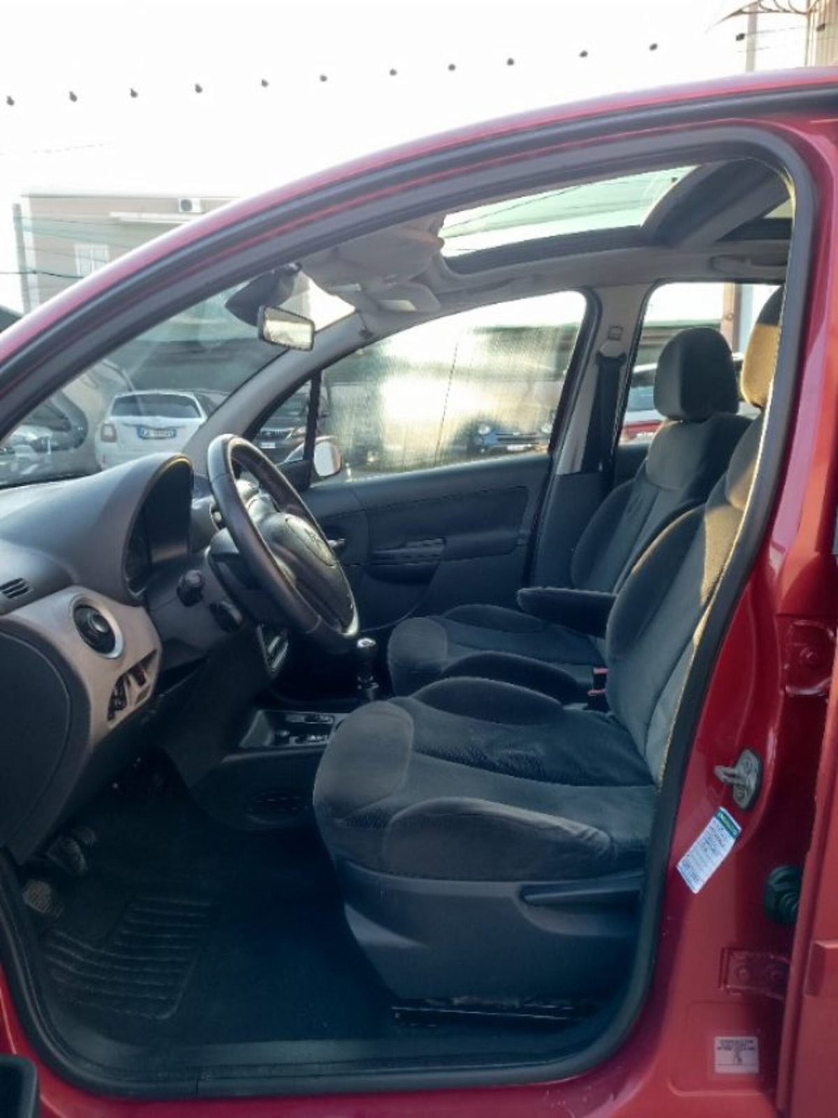 Citroen C3 1.4 16V Cashmere (10)