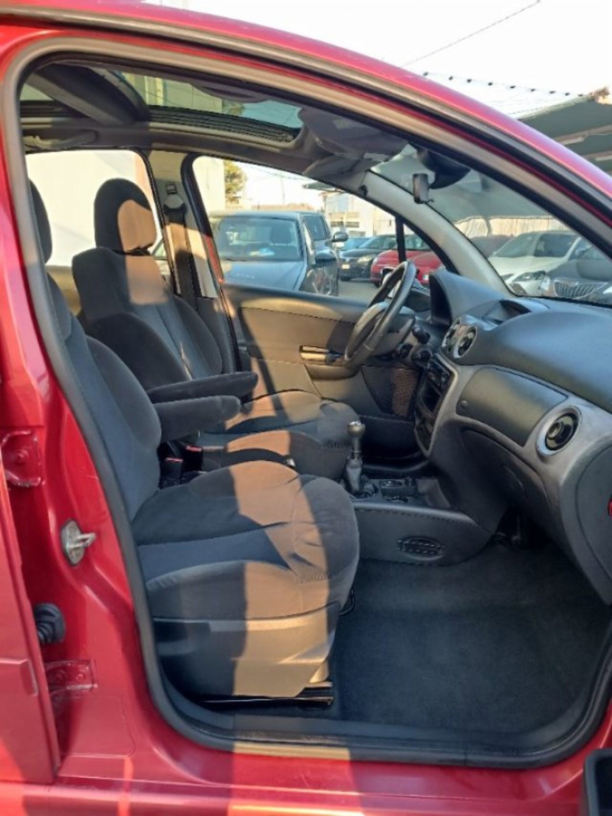 Citroen C3 1.4 16V Cashmere (15)