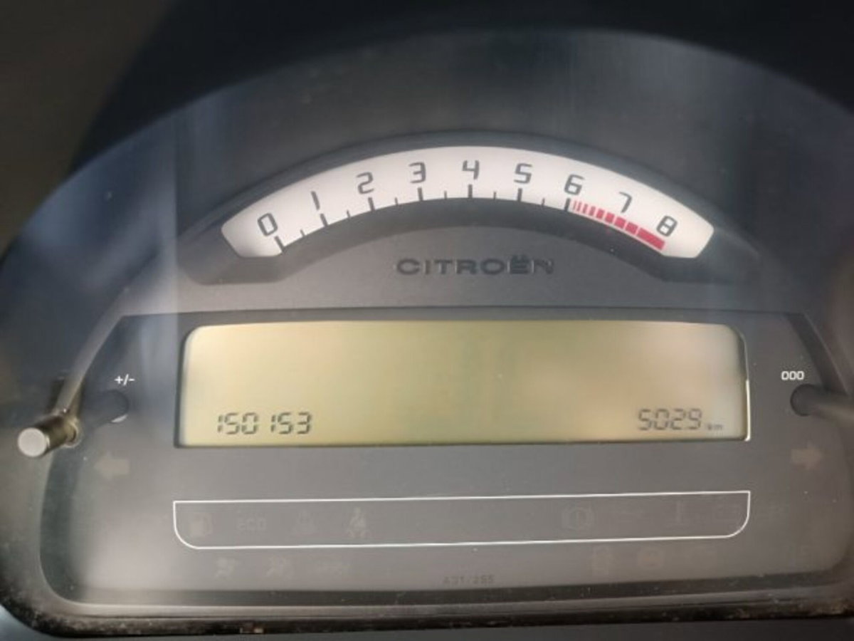 Citroen C3 1.4 16V Cashmere (16)
