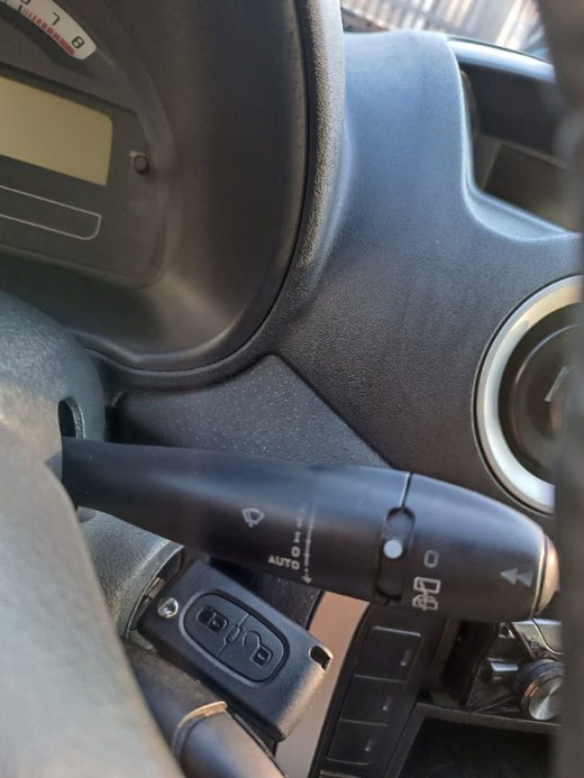 Citroen C3 1.4 16V Cashmere (19)