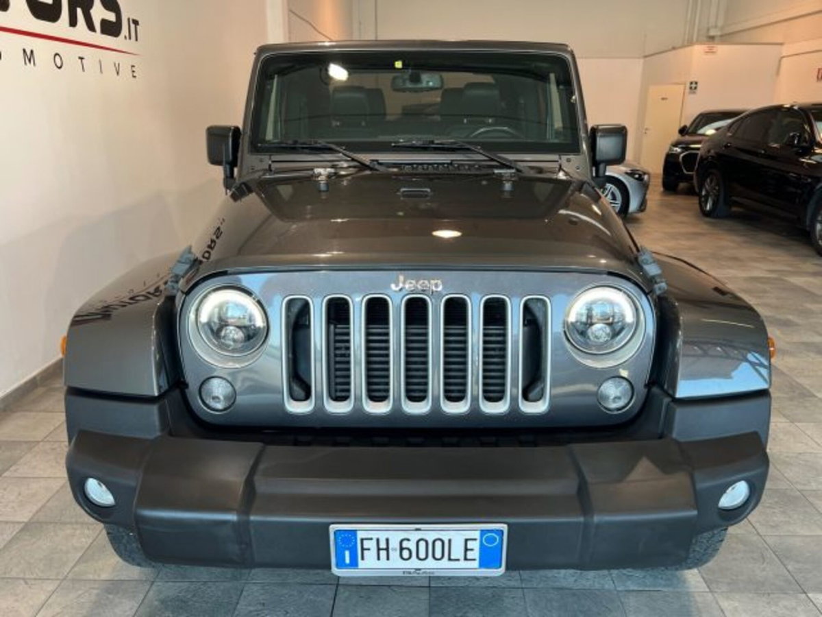 Jeep Wrangler 2.8 CRD DPF Sahara Auto (11)