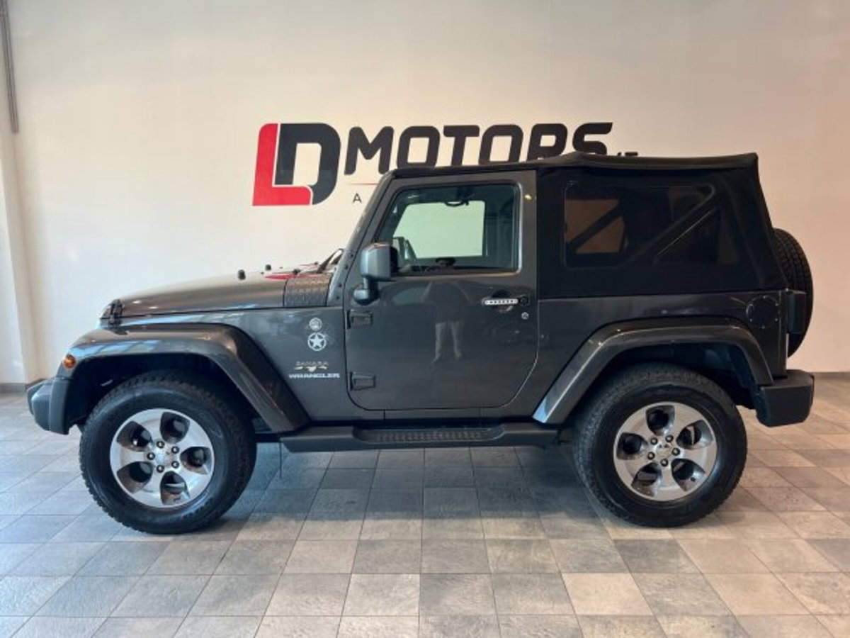 Jeep Wrangler 2.8 CRD DPF Sahara Auto (18)