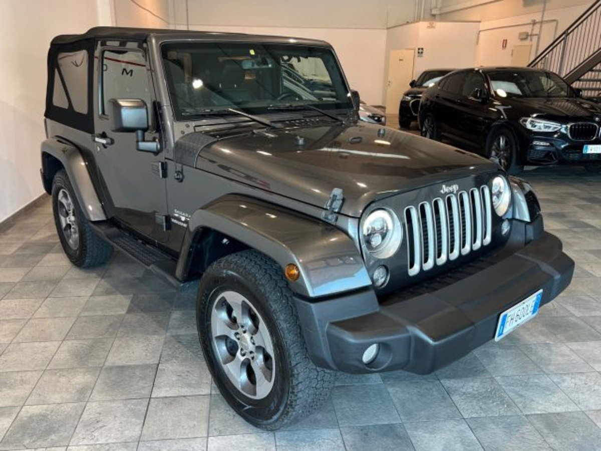Jeep Wrangler 2.8 CRD DPF Sahara Auto (3)