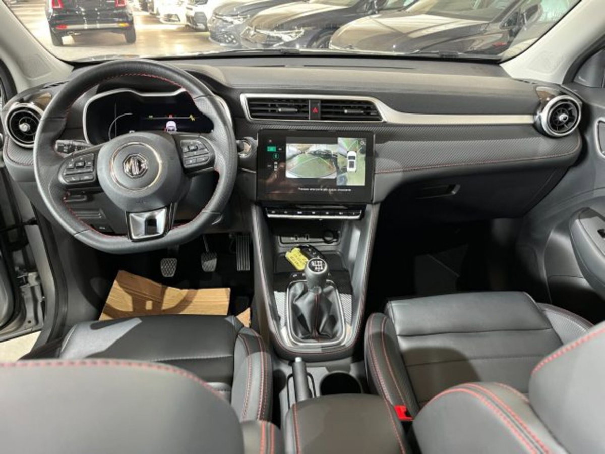 Mg ZS ZS 1.0 Luxury (9)