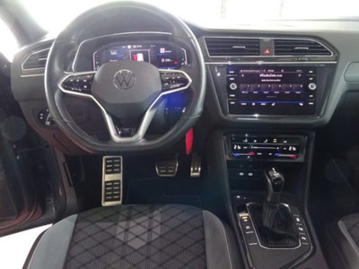 Volkswagen Tiguan 2.0 TDI 150 CV SCR DSG 4MOTION R-Line (12)