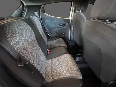 Lancia Ypsilon 1.0 FireFly 5 porte S&S Hybrid Ecochic Silver (4)
