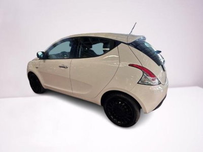 Lancia Ypsilon 1.0 FireFly 5 porte S&S Hybrid Ecochic Silver (6)