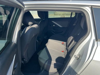 Opel Astra 1.2 t Edition s&s 110cv (6)