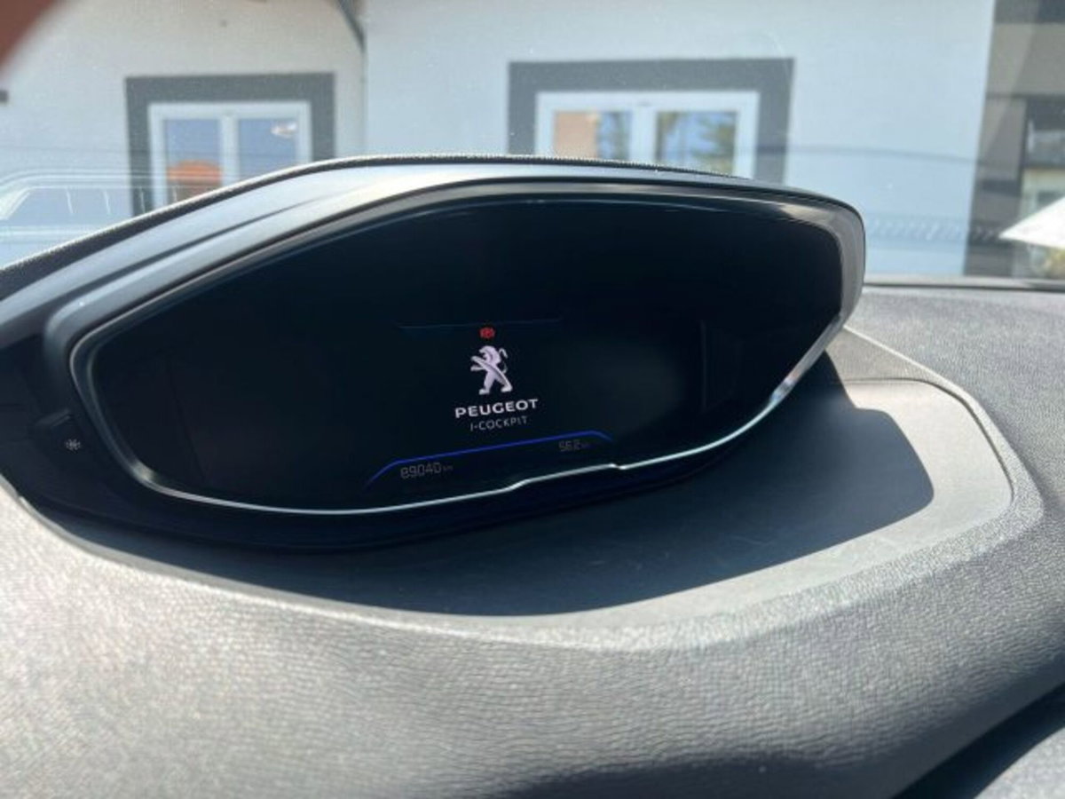 Peugeot 3008 BlueHDi 130 S&S EAT8 Allure Pack (10)