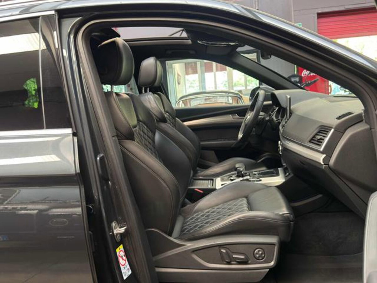 Audi Q5 40 TDI quattro S tronic S line plus (14)