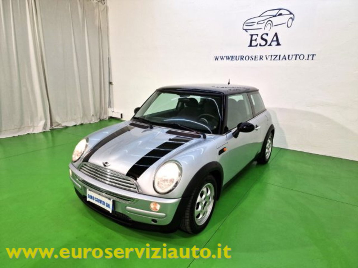 MINI Mini 1.6 16V Cooper (8)