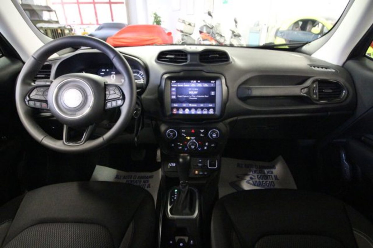Jeep Renegade 1.3 T4 190CV PHEV 4xe AT6 Limited (11)