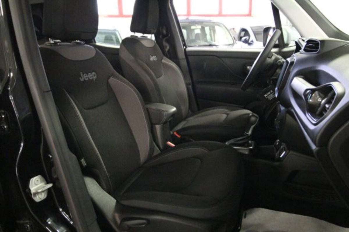 Jeep Renegade 1.3 T4 190CV PHEV 4xe AT6 Limited (20)
