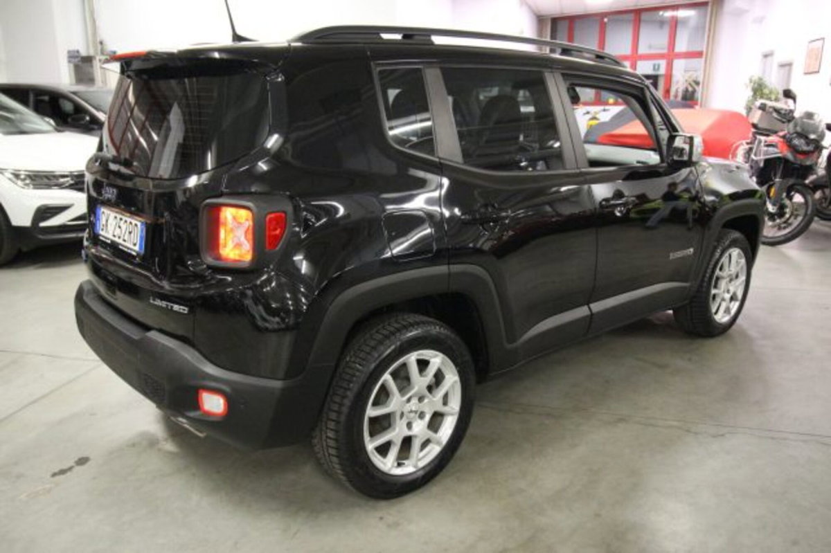 Jeep Renegade 1.3 T4 190CV PHEV 4xe AT6 Limited (5)