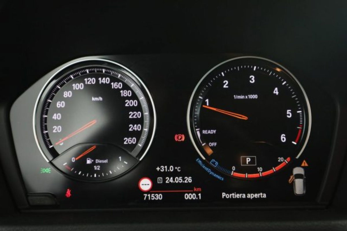 BMW X1 sDrive18d Business Advantage (7)