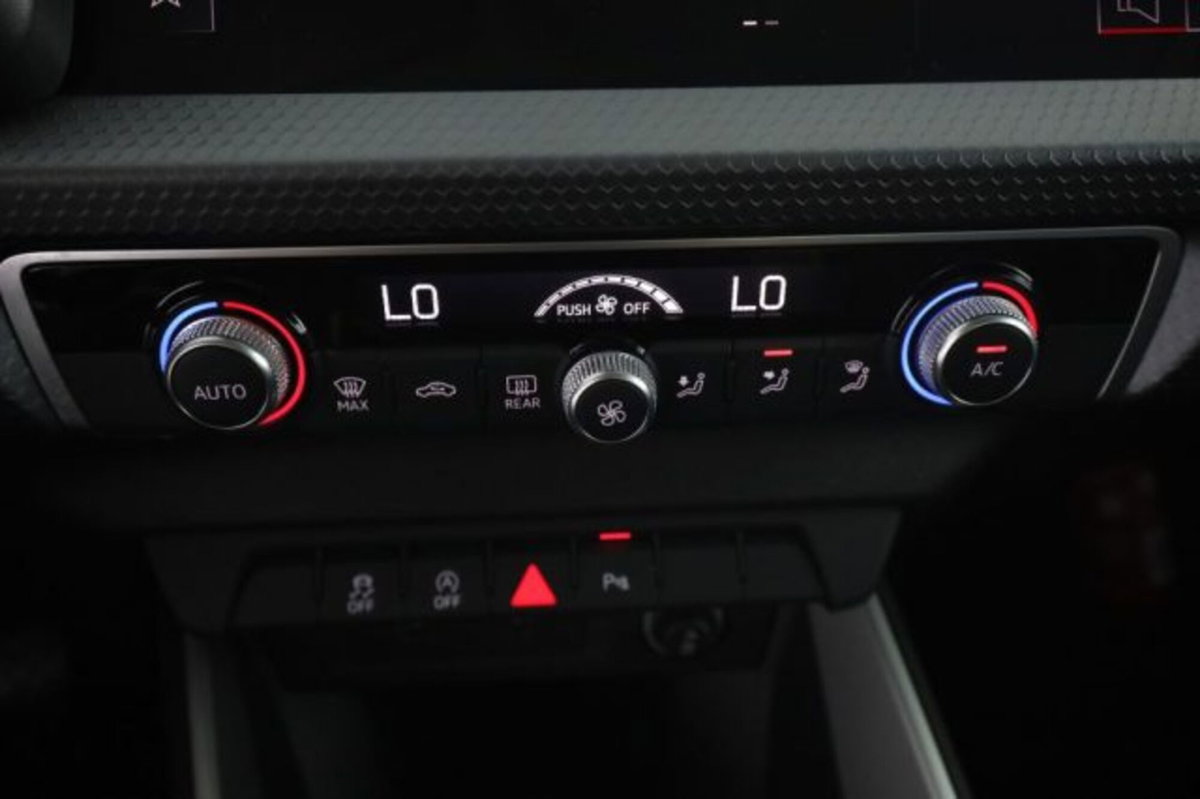 Audi A1 Sportback 25 TFSI Admired Advanced (18)