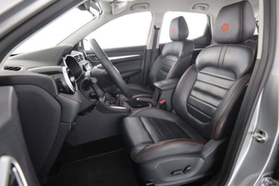 Mg ZS ZS 1.5 Luxury (2)